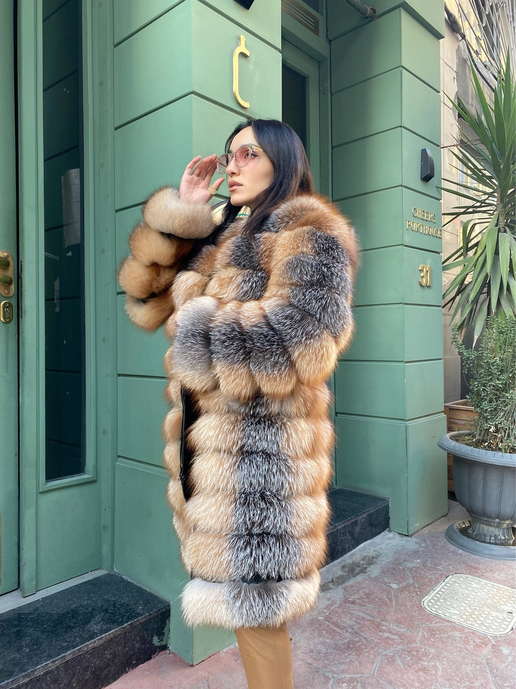 Transformer Women Natural Frost Fox Fur Jacket Short