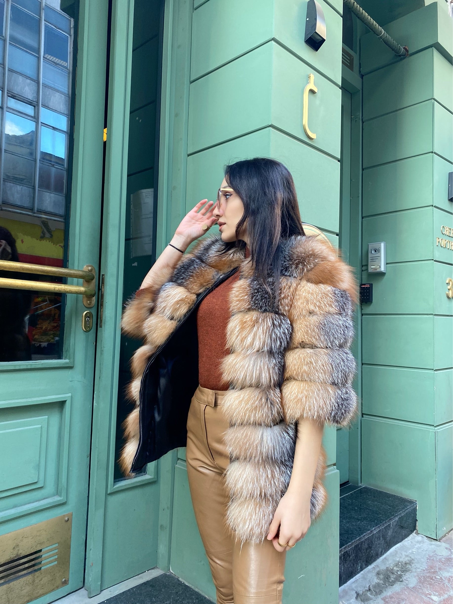 Transformer Women Natural Frost Fox Fur Jacket Short