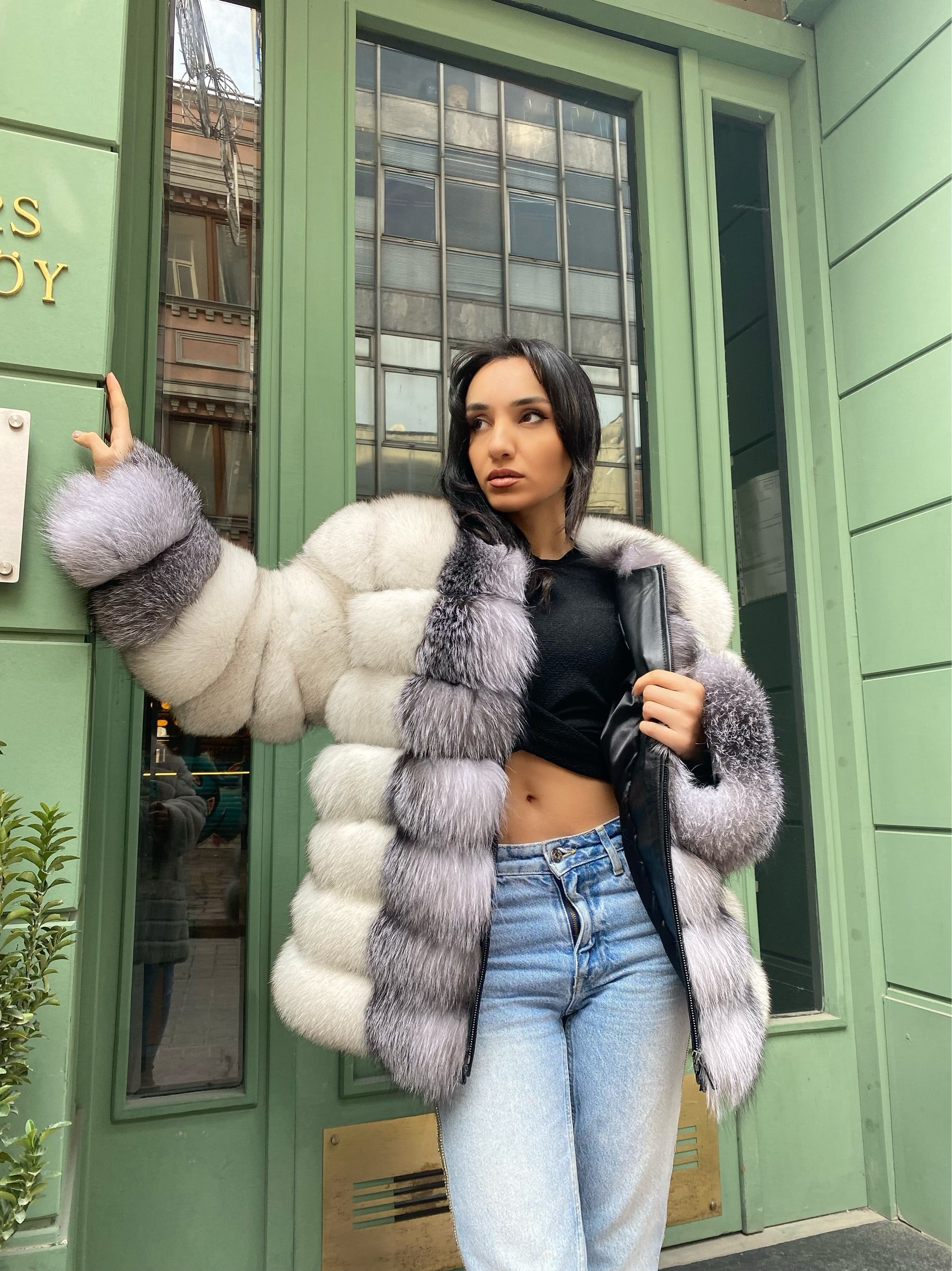 Transformer Women Natural  Fox Fur Jacket Short ( Gray And White )