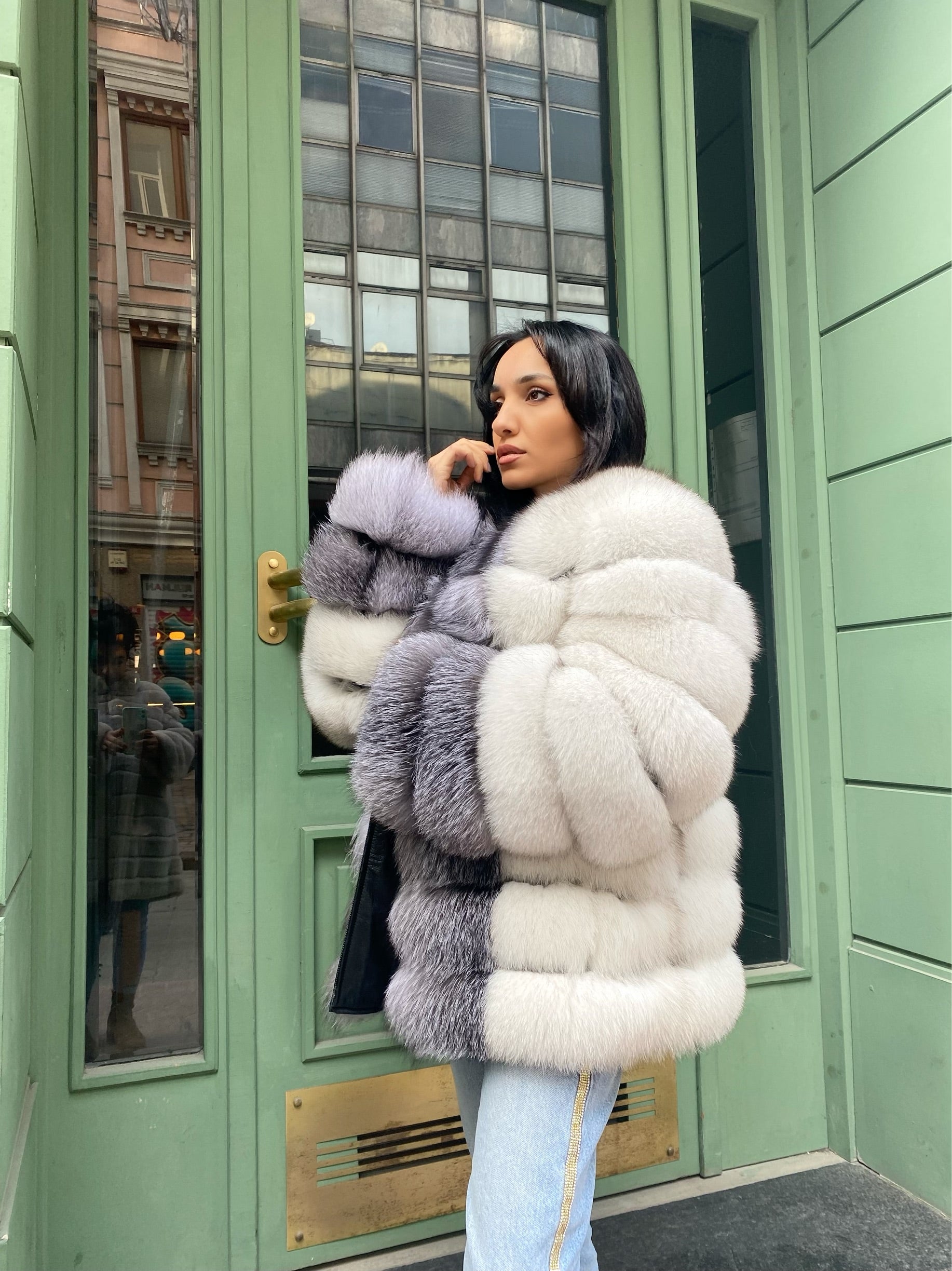 Transformer Women Natural  Fox Fur Jacket Short ( Gray And White )