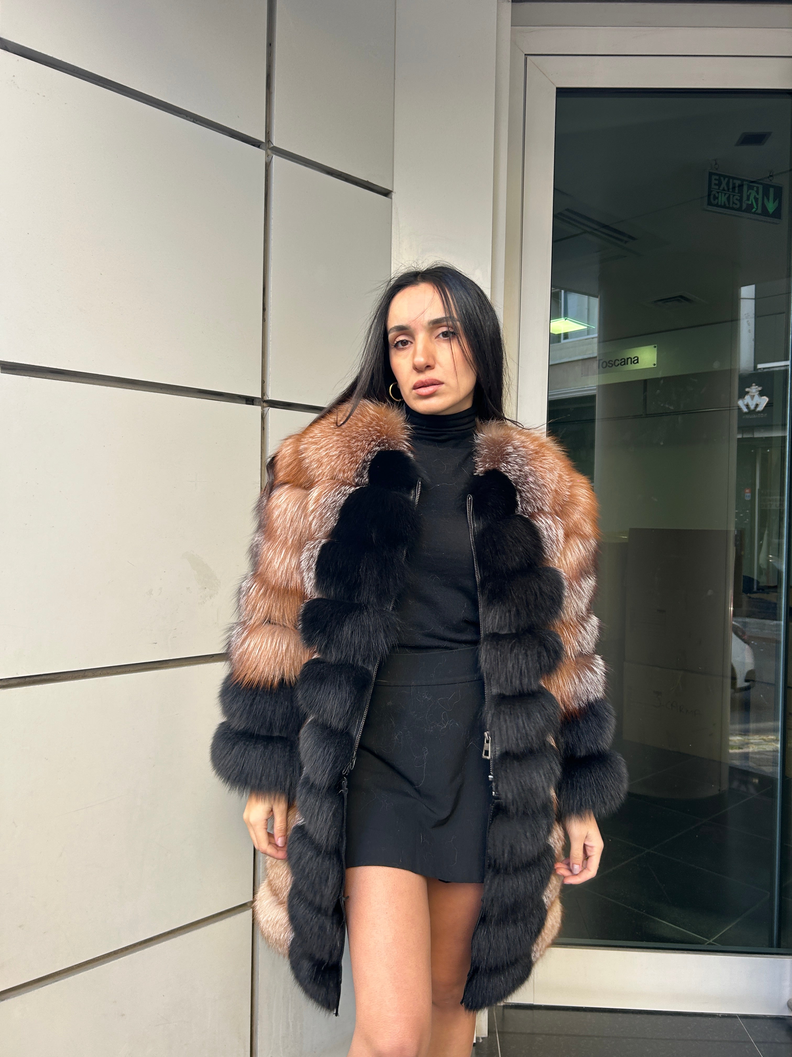 Transformer Women Fox Fur Jacket Short ( Natural Frost And Black )