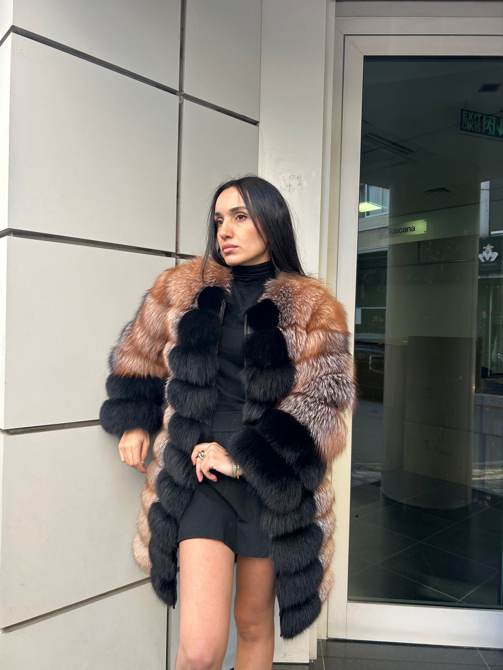 Transformer Women Fox Fur Jacket Short ( Natural Frost And Black )