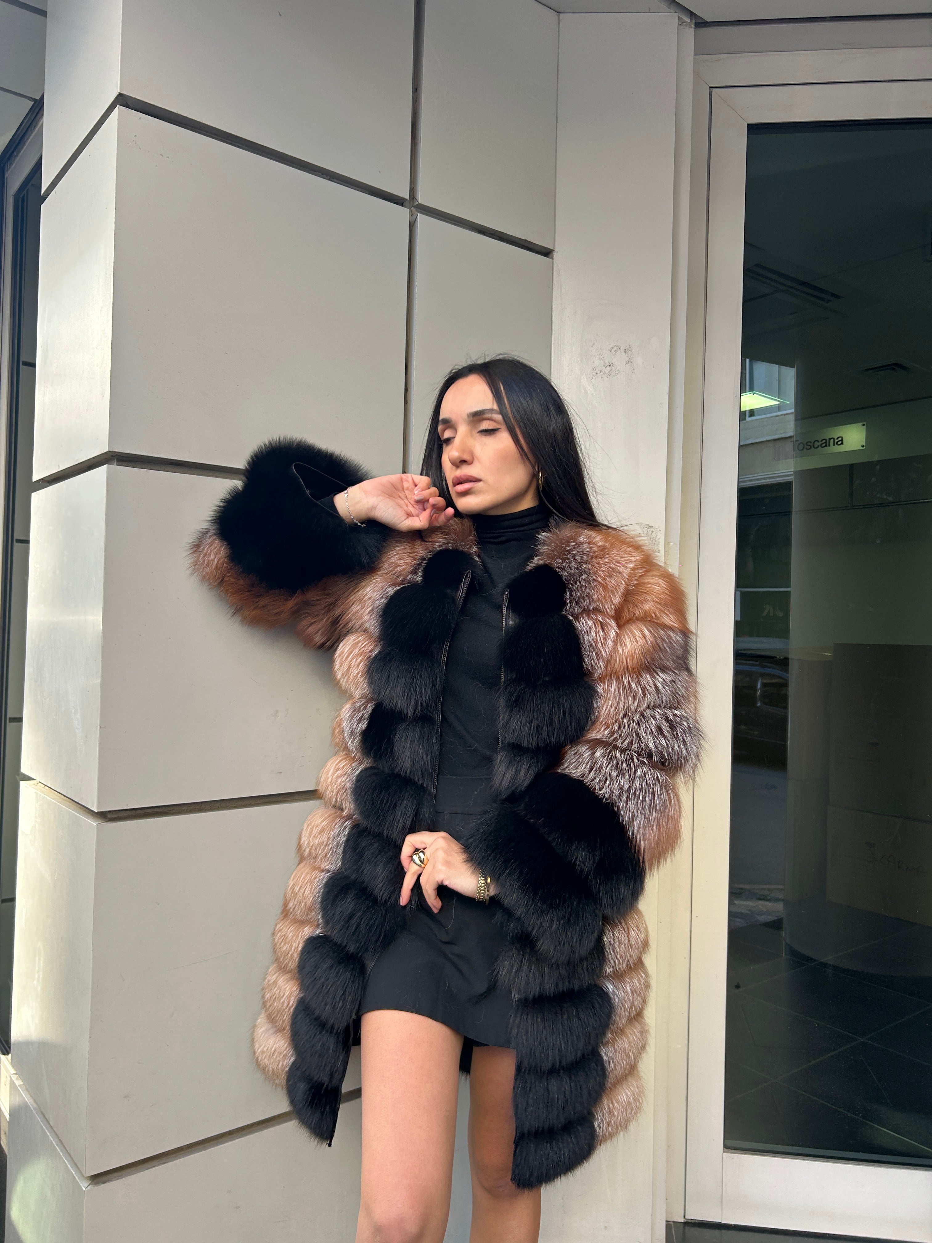 Transformer Women Fox Fur Jacket Short ( Natural Frost And Black )